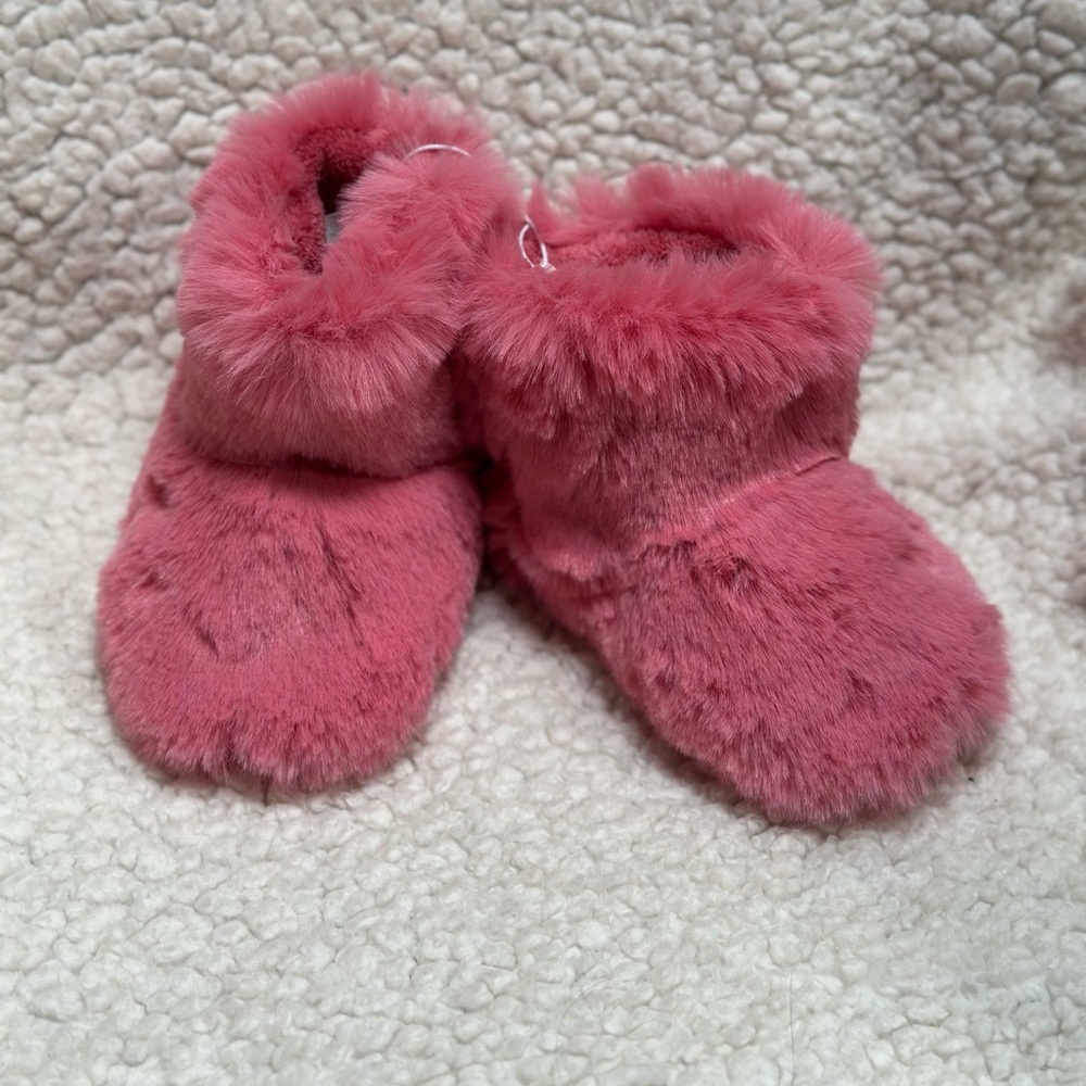 Cozy Pink Kids' Furry Boots size S (5/6)